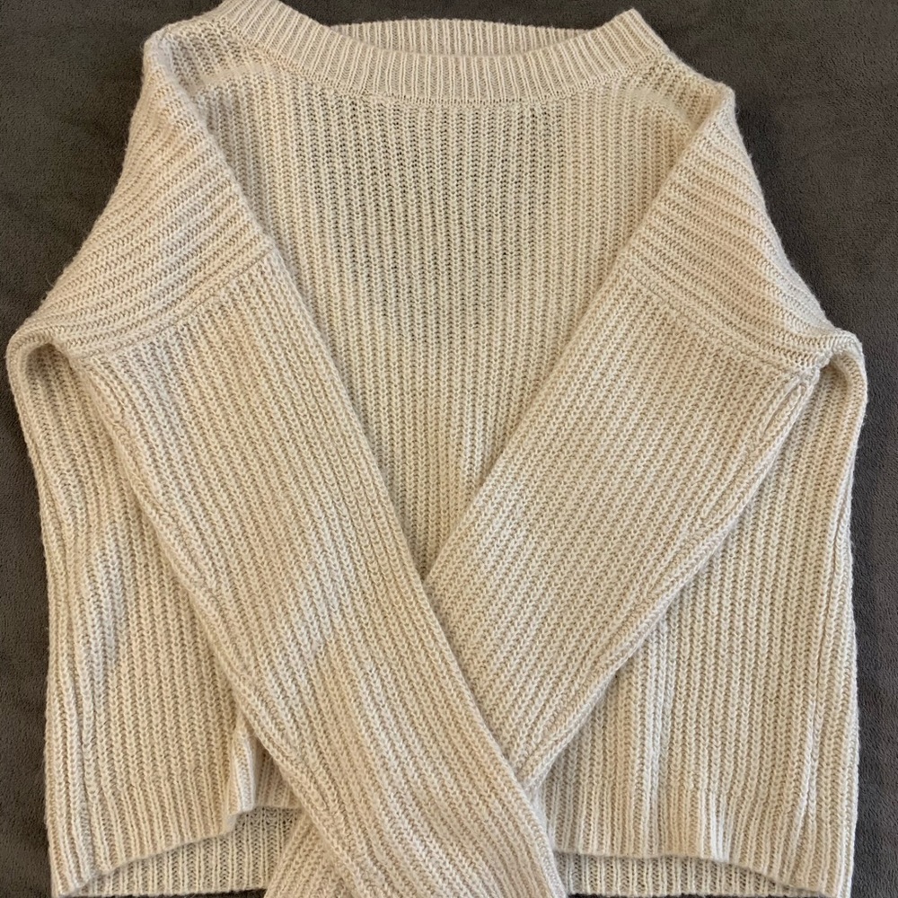 off-white ivy & main sweater